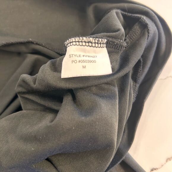 Women's Vuori Black Lux At Ease pants M - Picture 4 of 6